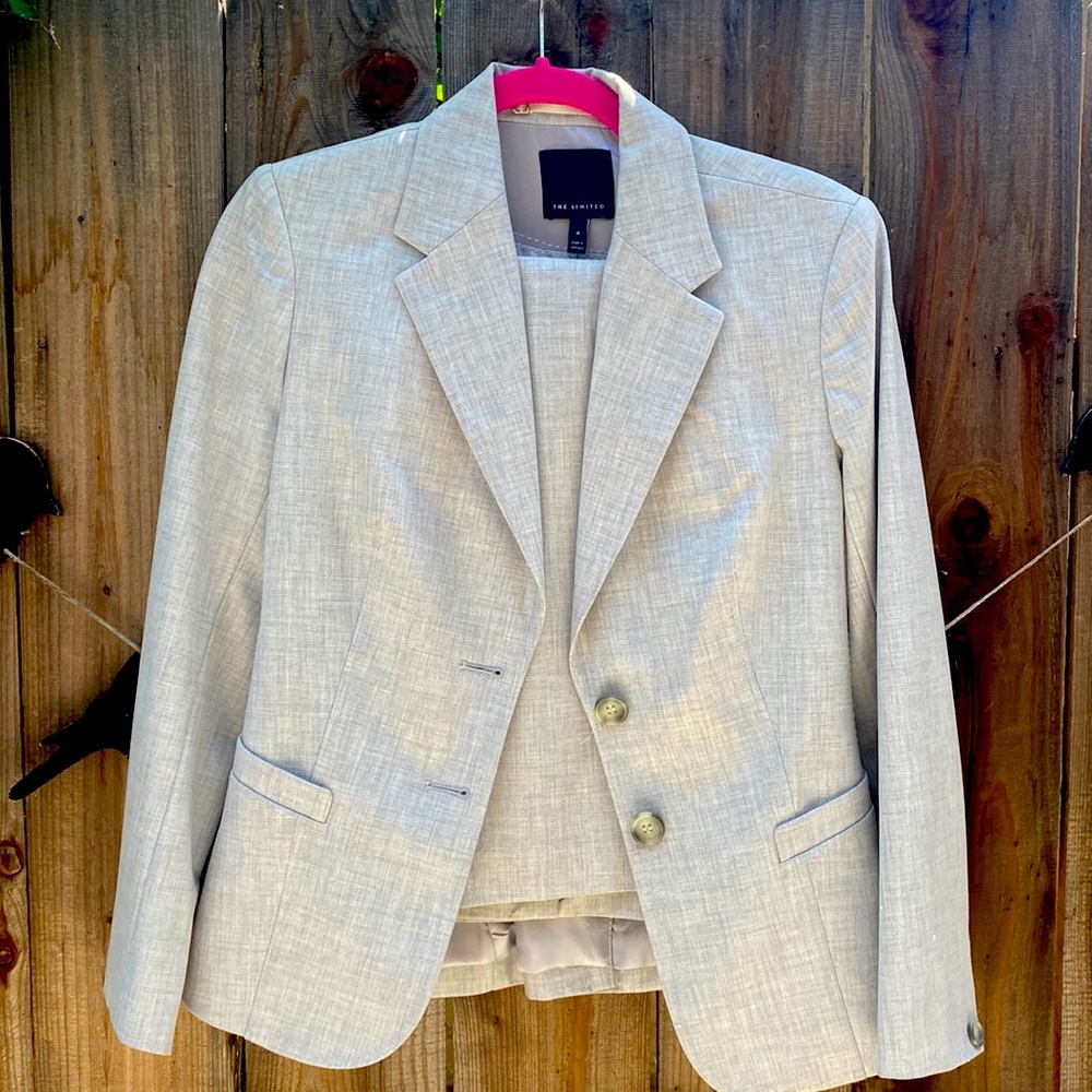 Suit from The Limited size 4 and 6